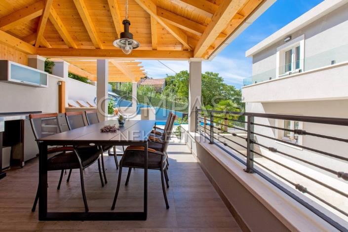 Image No.6-Villa de 4 chambres à vendre à Lokva Rogoznica