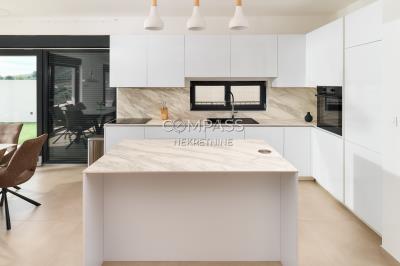 VILLA-FOR-SALE-SPLIT_30