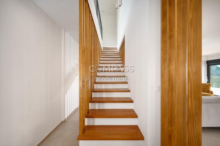 Image No.29-4 Bed Villa for sale