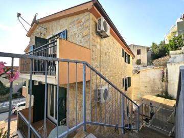 kuca-omis-375-00-m2-slika-252135779