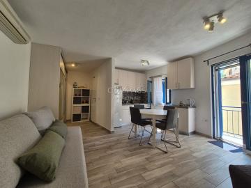 Bratus--10-seconds-from-the-beach--2bedroom-house-for-sale_5