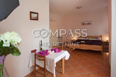 zhouse-for-sale-Stobrec_4