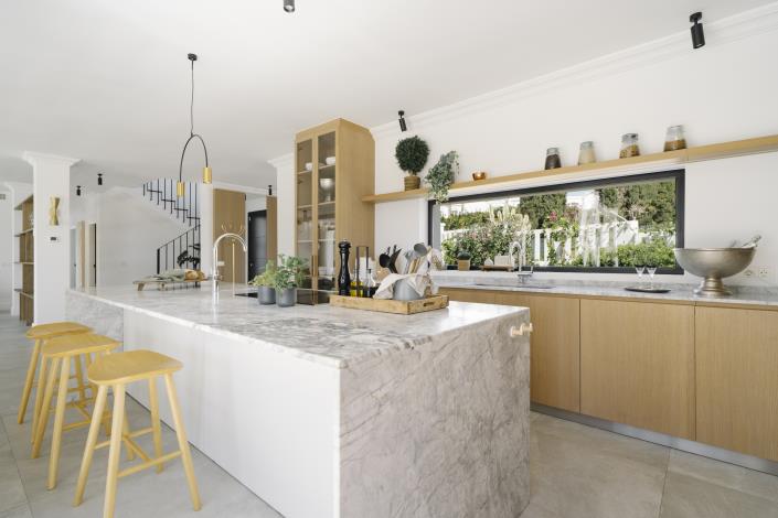 Image No.9-5 Bed House/Villa for sale