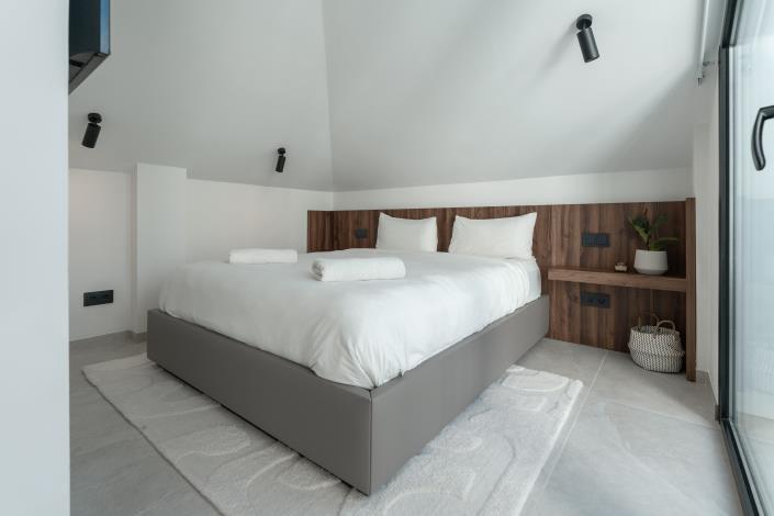 Image No.12-3 Bed Penthouse for sale