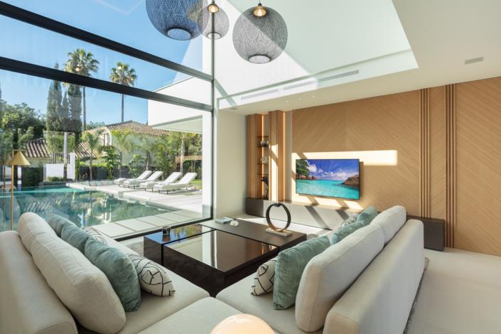 Image No.4-Villa de 5 chambres à vendre à Nueva Andalucia