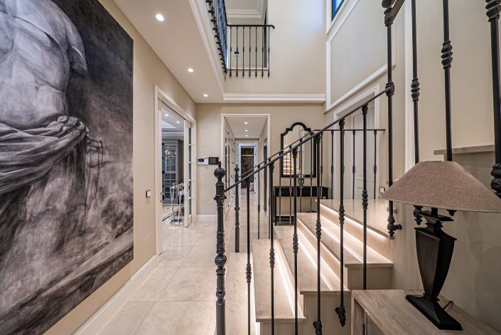 Image No.11-6 Bed Villa for sale