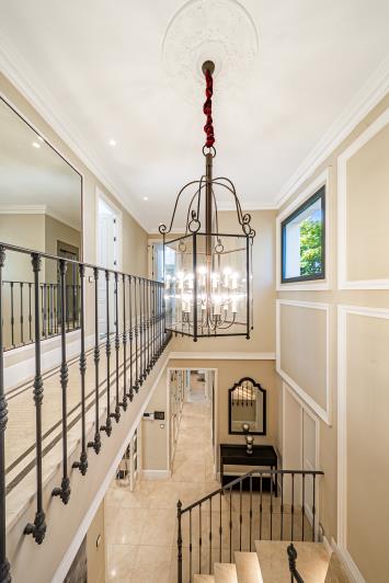 Image No.20-6 Bed Villa for sale