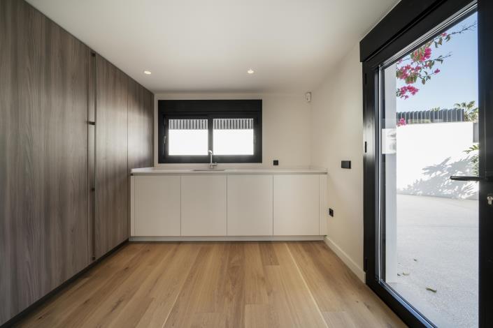 Image No.6-5 Bed Villa for sale