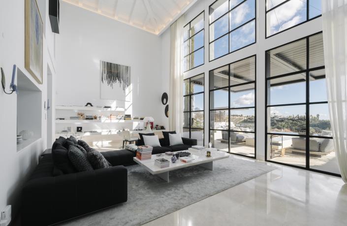 Image No.10-6 Bed Villa for sale