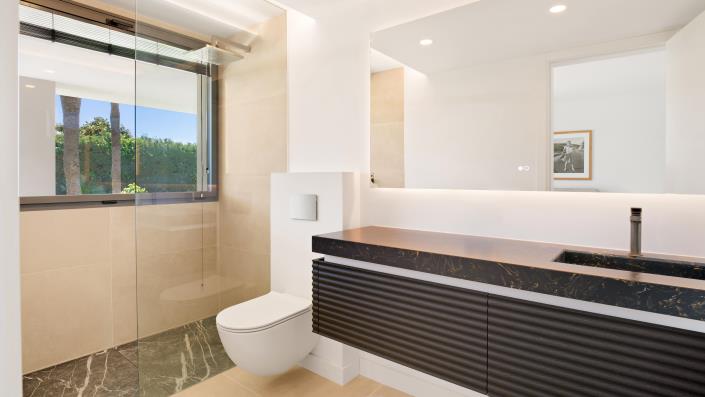 Image No.35-5 Bed Villa for sale