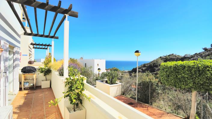 Image No.39-3 Bed Apartment for sale