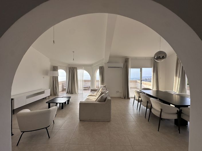 Image No.19-5 Bed House for sale