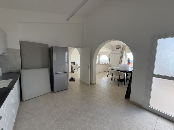 Image No.2-5 Bed House for sale