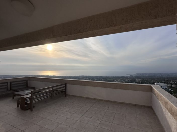 Image No.21-5 Bed House for sale