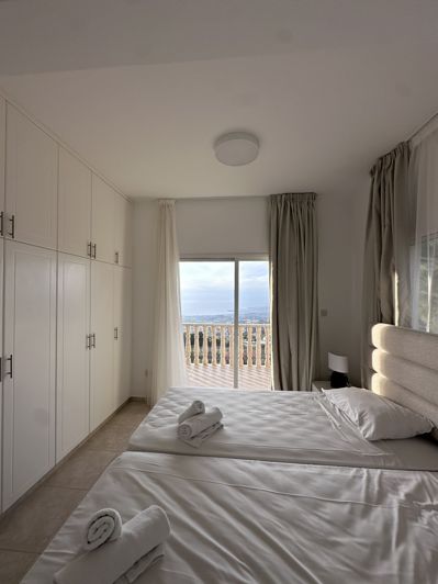 Image No.29-5 Bed House for sale