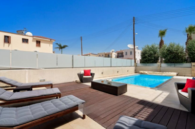 63f11c84-ce79-44d4-9397-0bee8736d78f