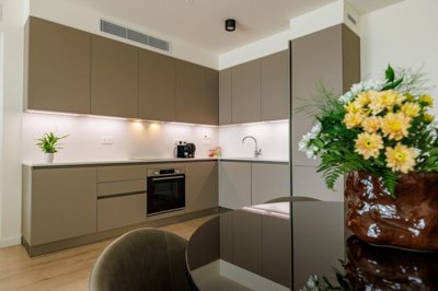 ad4e3395-7c06-454d-a99e-5fe55799617a