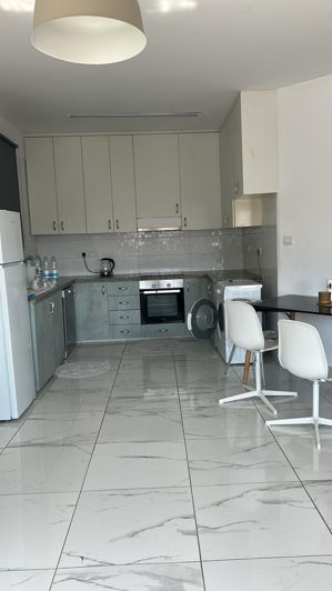 Image No.3-Commercial à vendre à Mesa Geitonia