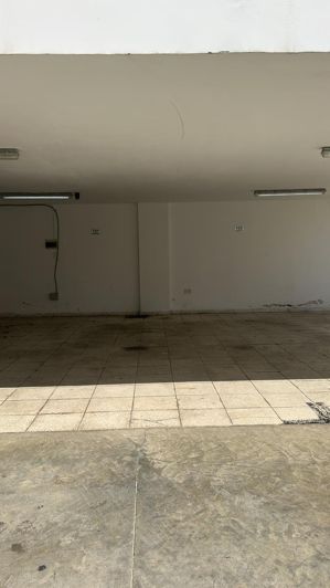 Image No.9-Commercial à vendre à Mesa Geitonia