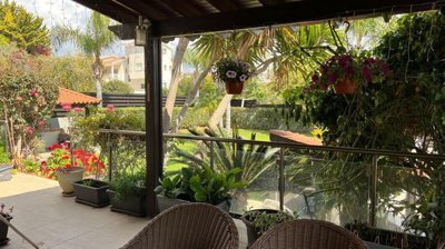 4dec346c-e280-41be-aaee-6904035143a4