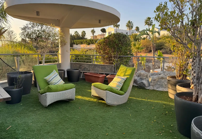 Image No.5-6 Bed House for sale