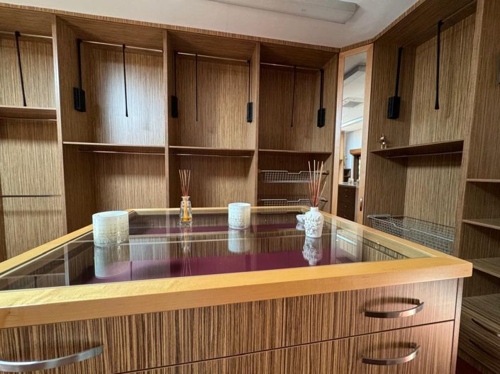 Image No.14-5 Bed House for sale