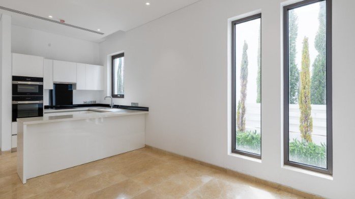 Image No.4-Maison de 5 chambres à vendre à Peyia