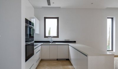 c8b54a01-8073-4fce-bebe-4aeb78ece59f