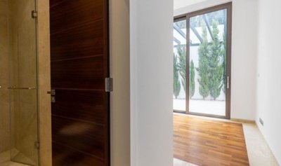 aa3259fb-3807-44e1-b855-559452f31fd7