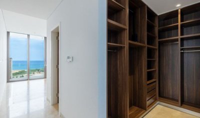 a61b8c7f-1f09-4c4d-93d4-e27539d5db1e