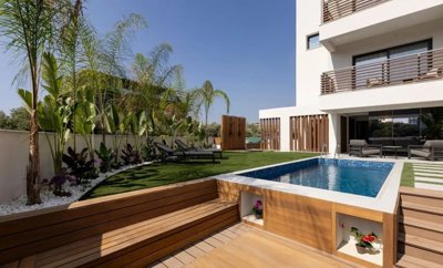 3f09ba4c-14b1-4eb1-95bc-2f7cc32eacf7