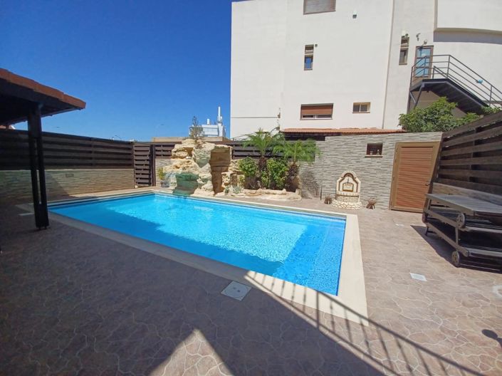 Image No.3-Maison de 4 chambres à vendre à Limassol