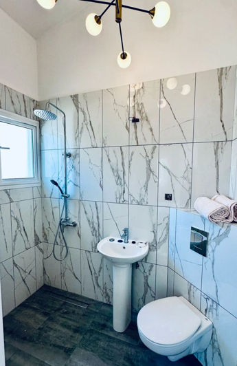 Image No.8-3 Bed Villa for sale