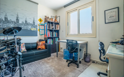 c4d3f3e2-d34b-4c44-a151-8640430015ce