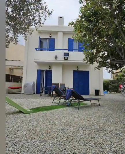 Image No.2-3 Bed House for sale