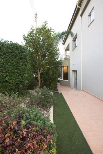 Image No.4-5 Bed House for sale