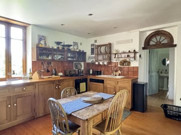 0d223bce24e97dcc107fb165bcfd435d55231d25cc192