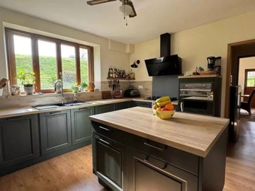 0e7796416125c3410c8476750b4ea75f162f0585c1144