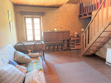 b4a8180ef63795e47615b02f191475f0f780658f8a144