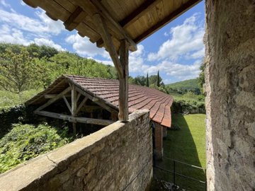 2f2699bf4c7eb2ece5cd7f8e880d3e49c109363d49192