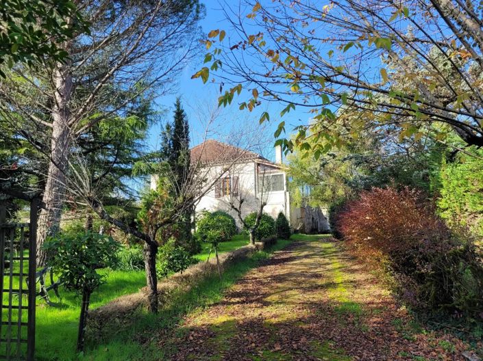 Image No.8-3 Bed House for sale