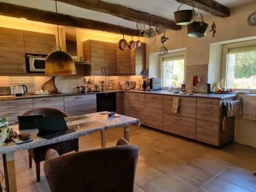 cbae87b000379ee57e7d80dea539062f549a7197e0144