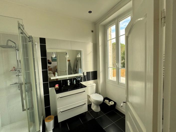 Image No.15-5 Bed House for sale