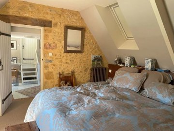 903fa1d8ad09c5e79198e1e26bb781917f083978aa144