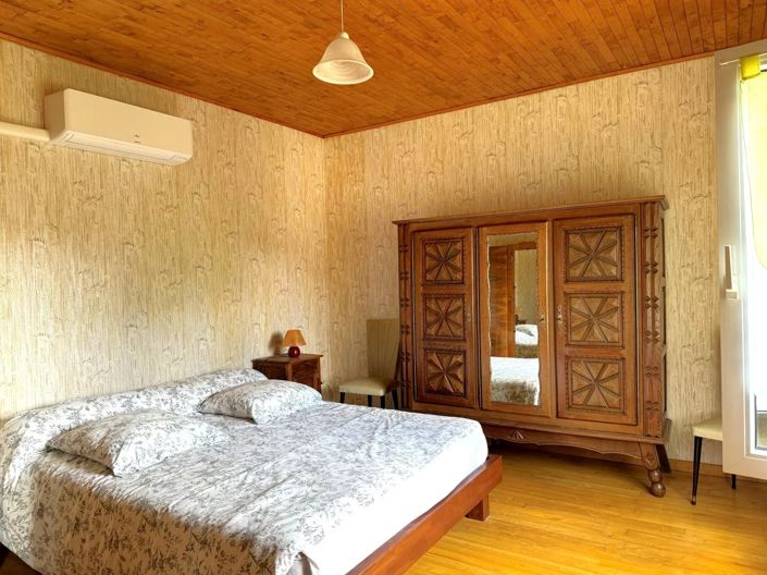 Image No.17-Maison de 5 chambres à vendre à Montcléra