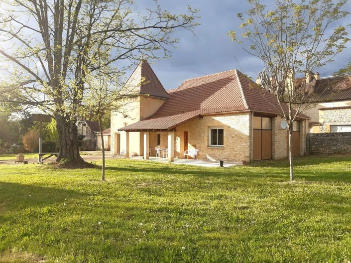 Image No.3-Maison de 5 chambres à vendre à Montcléra