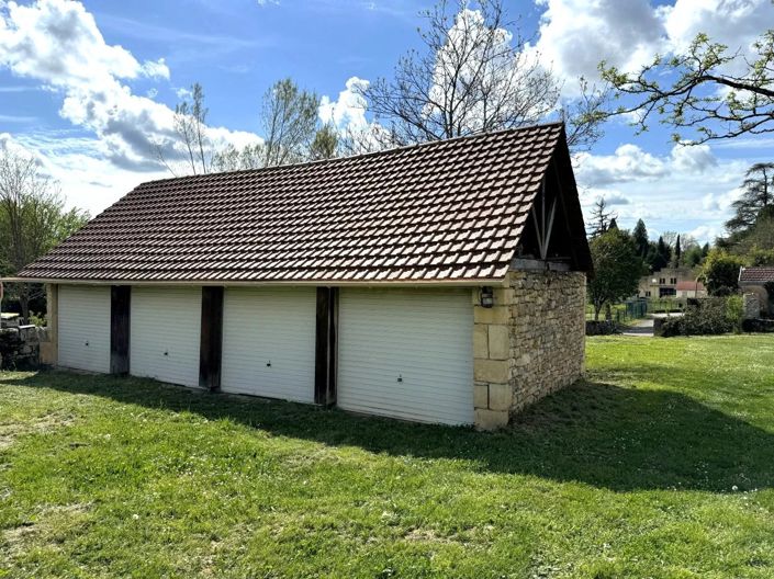 Image No.4-Maison de 5 chambres à vendre à Montcléra