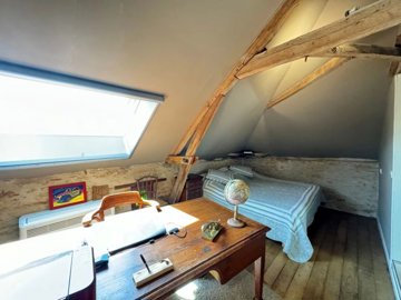 92d6fecd50ec1bd9312ec9a1e22b455b8e33bcd04e144