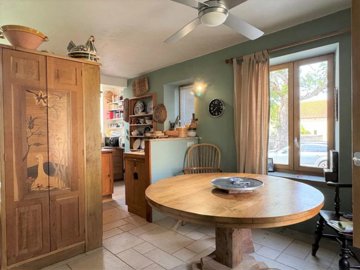 05e8e969979788eb73dc79652a5542780d2ec05f98144