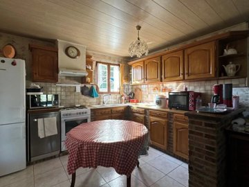 1b17d34269c19eec57e3b8586e7016ac3f4c0964f1144